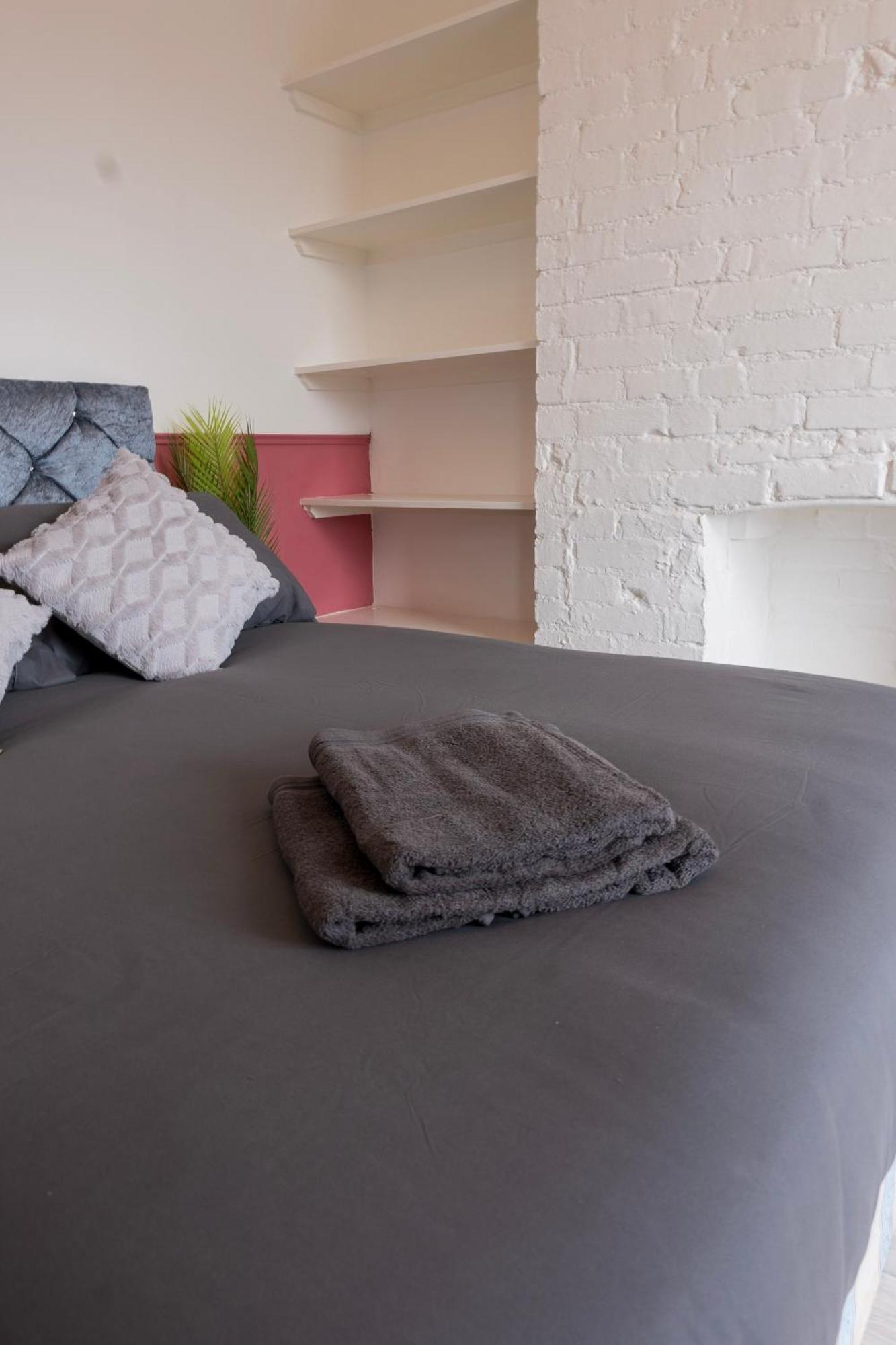 5C- Stylish Urban Retreat - Spacious 2 Bed Flat 伦敦 外观 照片